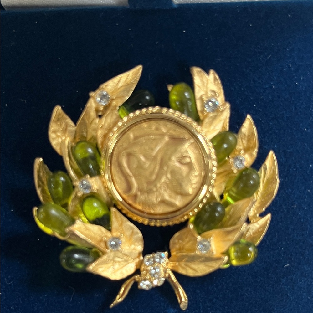 Camrose &Kross JBK Gold Greek Coin of Greece Brooch - Picture 6 of 7